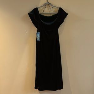 Off the shoulder black velvet Tuckernuck dress! NWT!